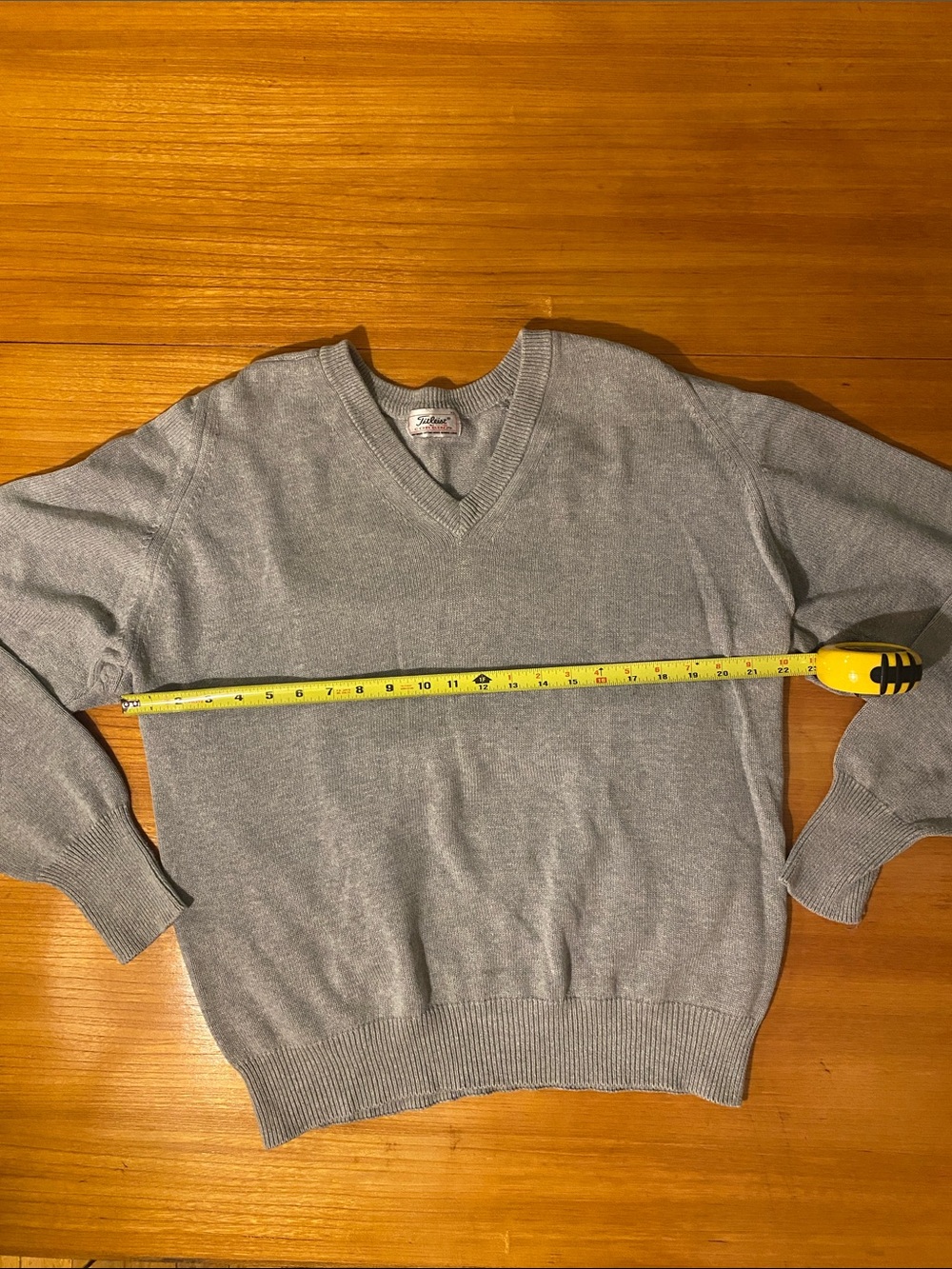Titleist Men's Light Gray V-Neck Sweater